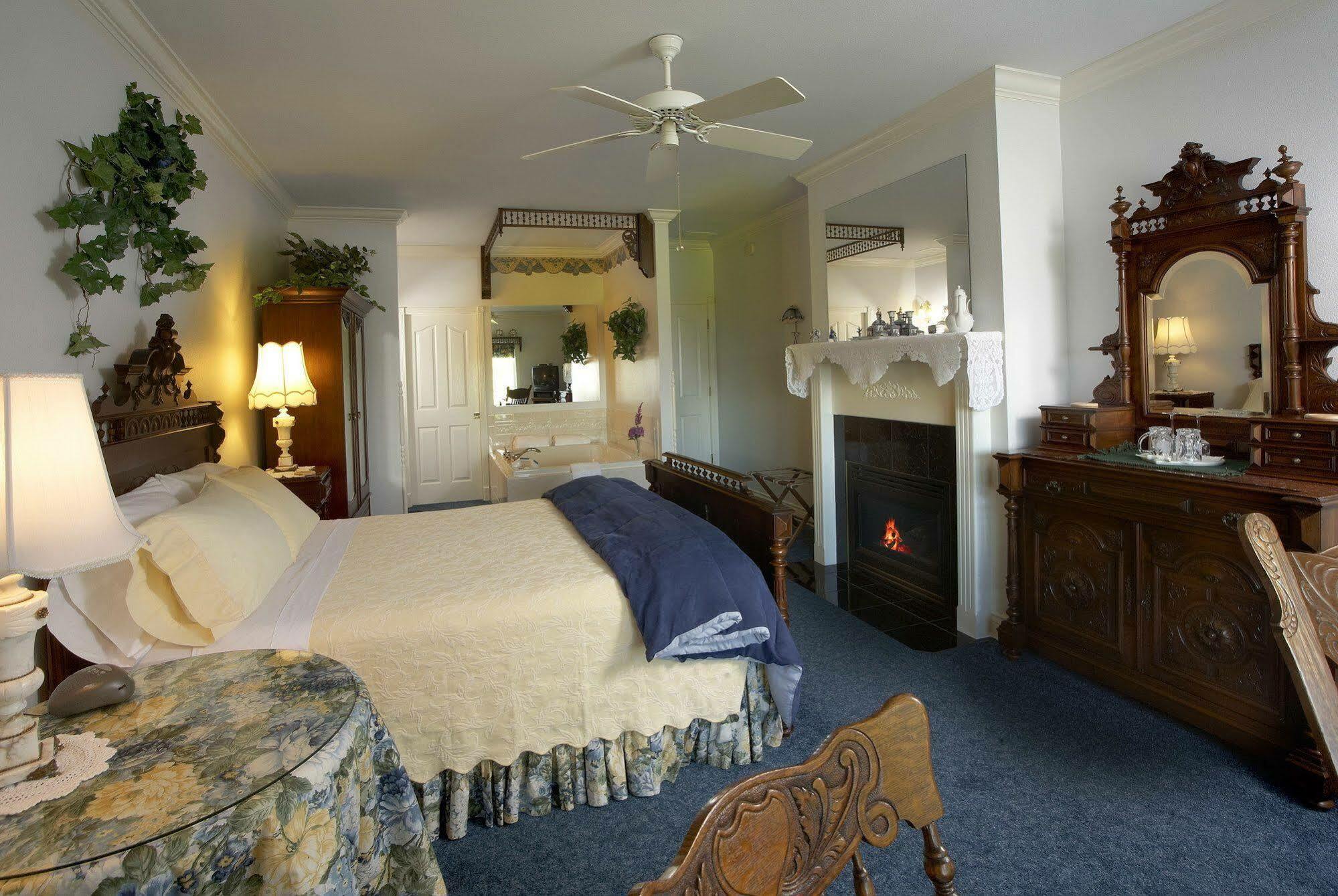 Sea Cliff Gardens Bed and Breakfast Port Angeles Buitenkant foto